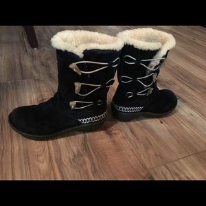 UGG boots size 5